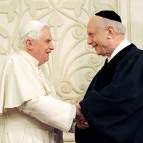 Papa Benedetto XVI e il rabbino Arthur Schneier